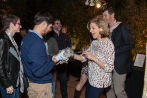Houston Zoo Ambassadors Raise Funds for the Zoo