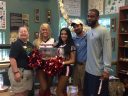 From Left to Right: Sr. Naturalist Suzanne, Houston Texans Cheerleaders Bethany and Brianna, Texans Safety Kurtis Drummond and Sr. Keeper David.